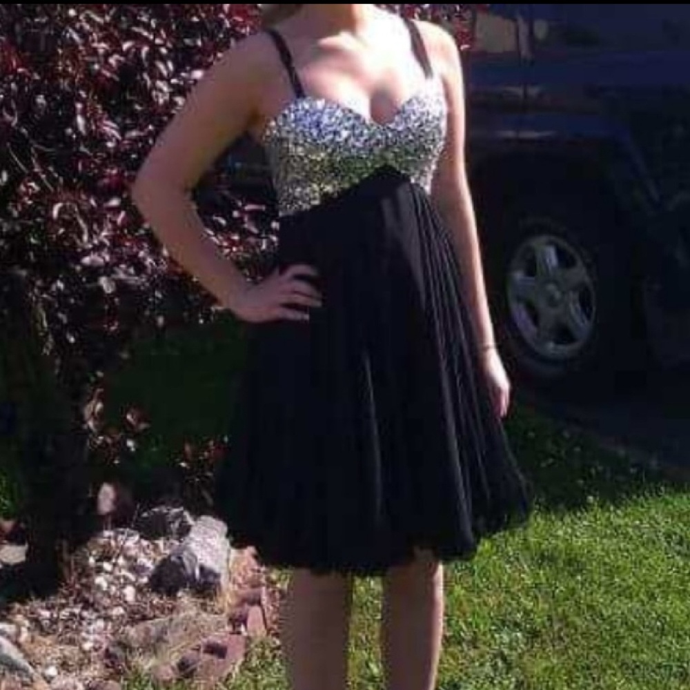 Short formal dress